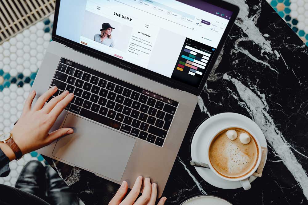 Odoo • Text and Image